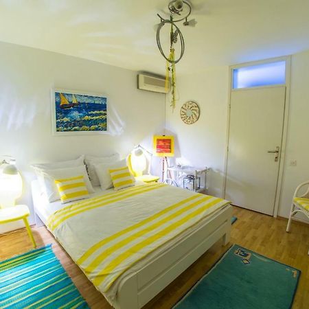 Yellow Lily Mostar Apartman Buitenkant foto