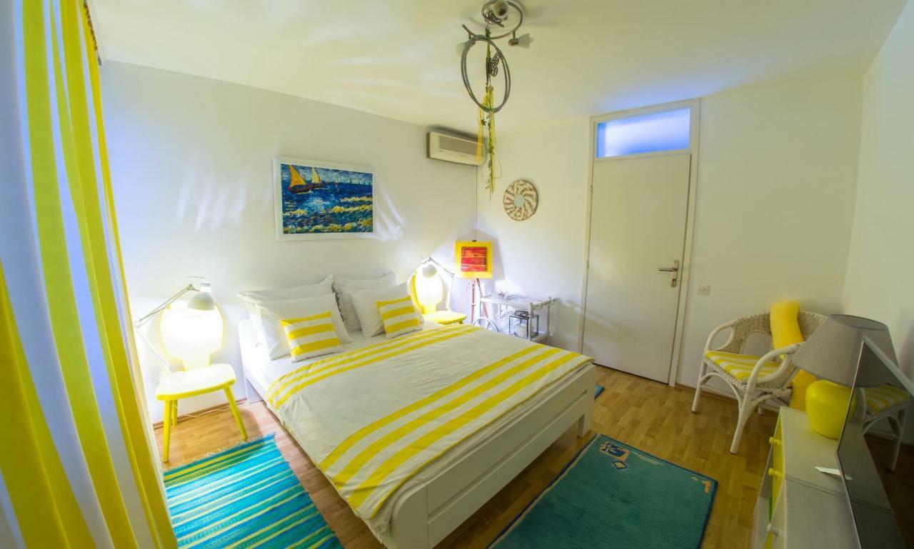 Yellow Lily Mostar Apartman Buitenkant foto