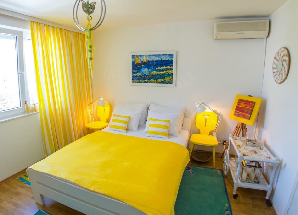 Yellow Lily Mostar Apartman Buitenkant foto