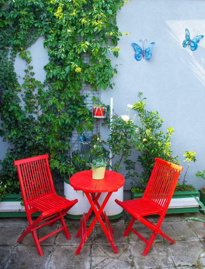 Yellow Lily Mostar Apartman Buitenkant foto