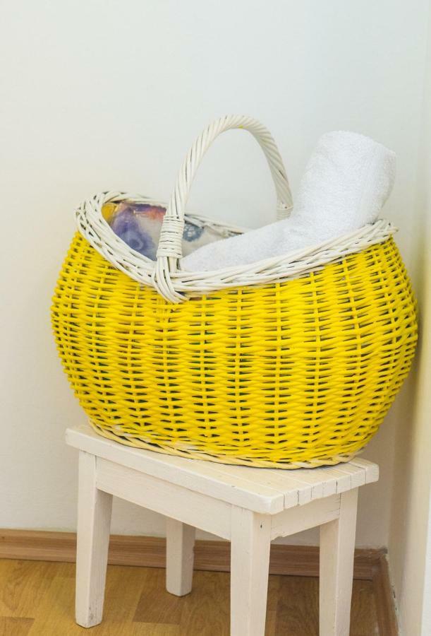 Yellow Lily Mostar Apartman Buitenkant foto