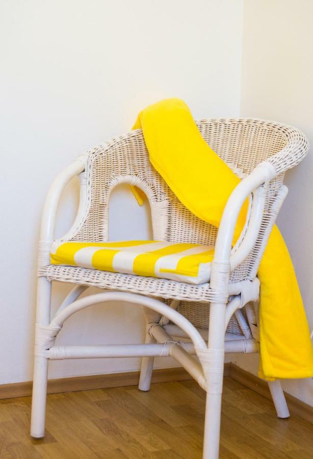 Yellow Lily Mostar Apartman Buitenkant foto